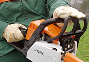 Štartovanie motorovej píly